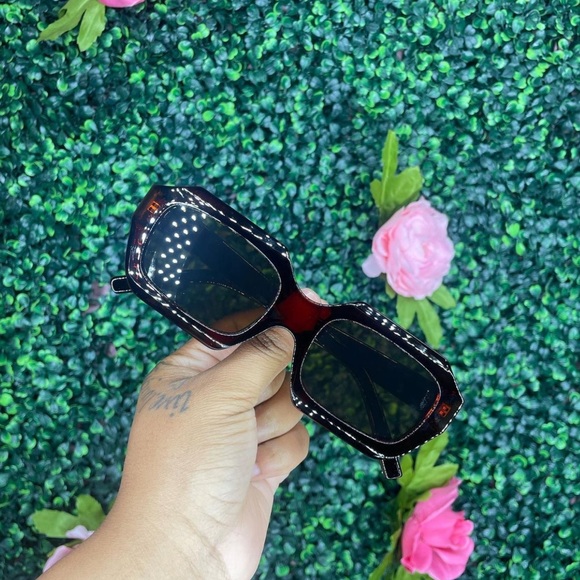 Reloaded frames - Picture 6 of 8